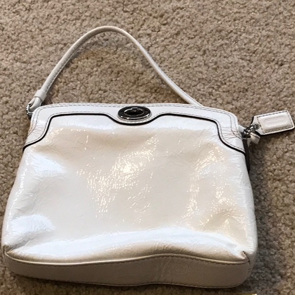 Coach Handbags - Coach wristlet